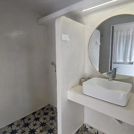 Katoji Apartment Chrani